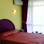 Kleopatra Bebek Ξενοδοχείο 2*