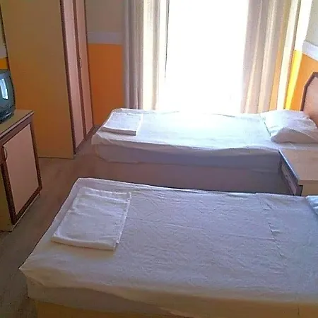Hotel Kleopatra Bebek 2*