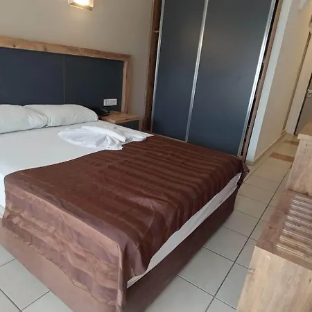 Hotel Kleopatra Bebek