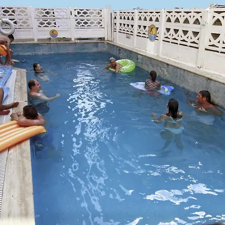 Hotel Kleopatra Bebek