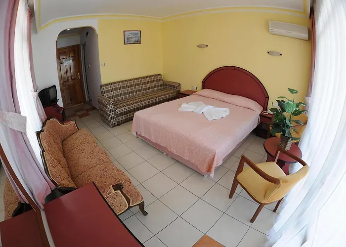 Kleopatra Bebek Hotel