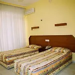 Hotel Kleopatra Bebek