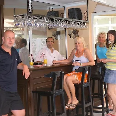 Kleopatra Bebek 阿拉尼亚